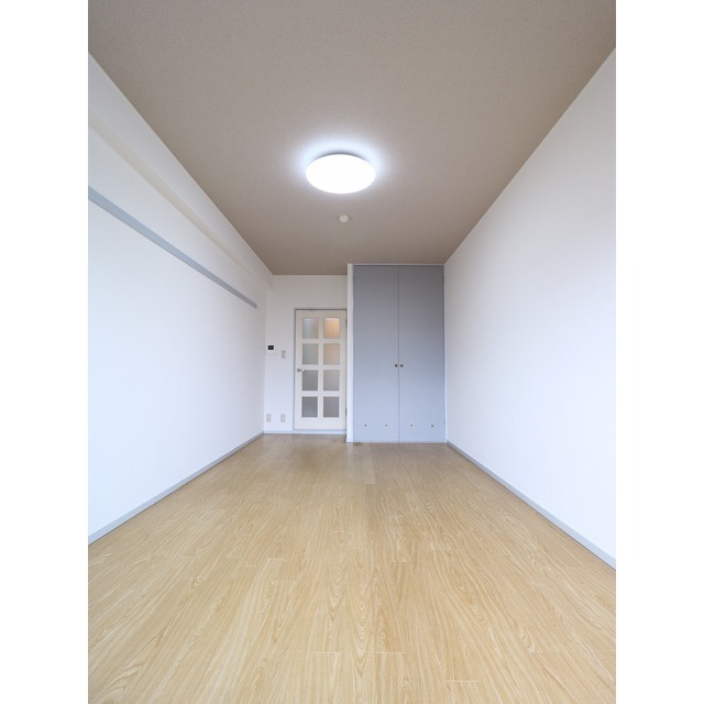 バルコニー側からみた洋室・同タイプ別部屋