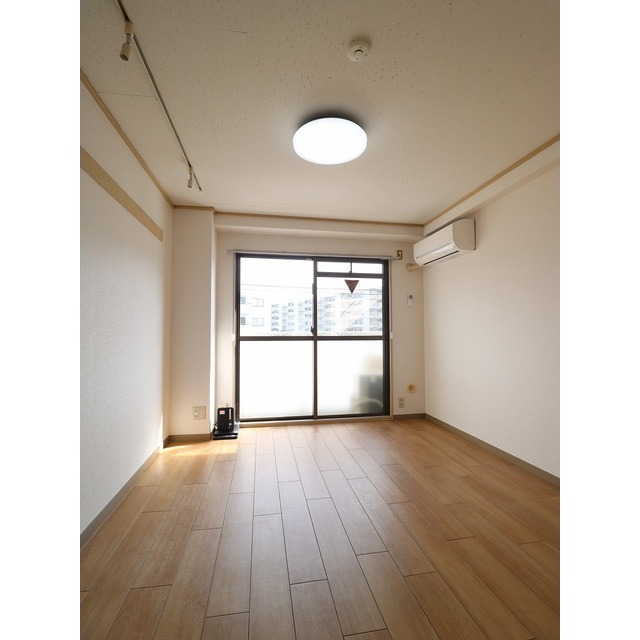 同物件の他のお部屋です